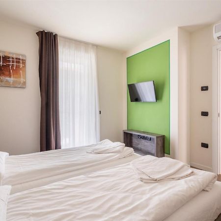 Residence Maroadi Torbole Sul Garda Exterior foto