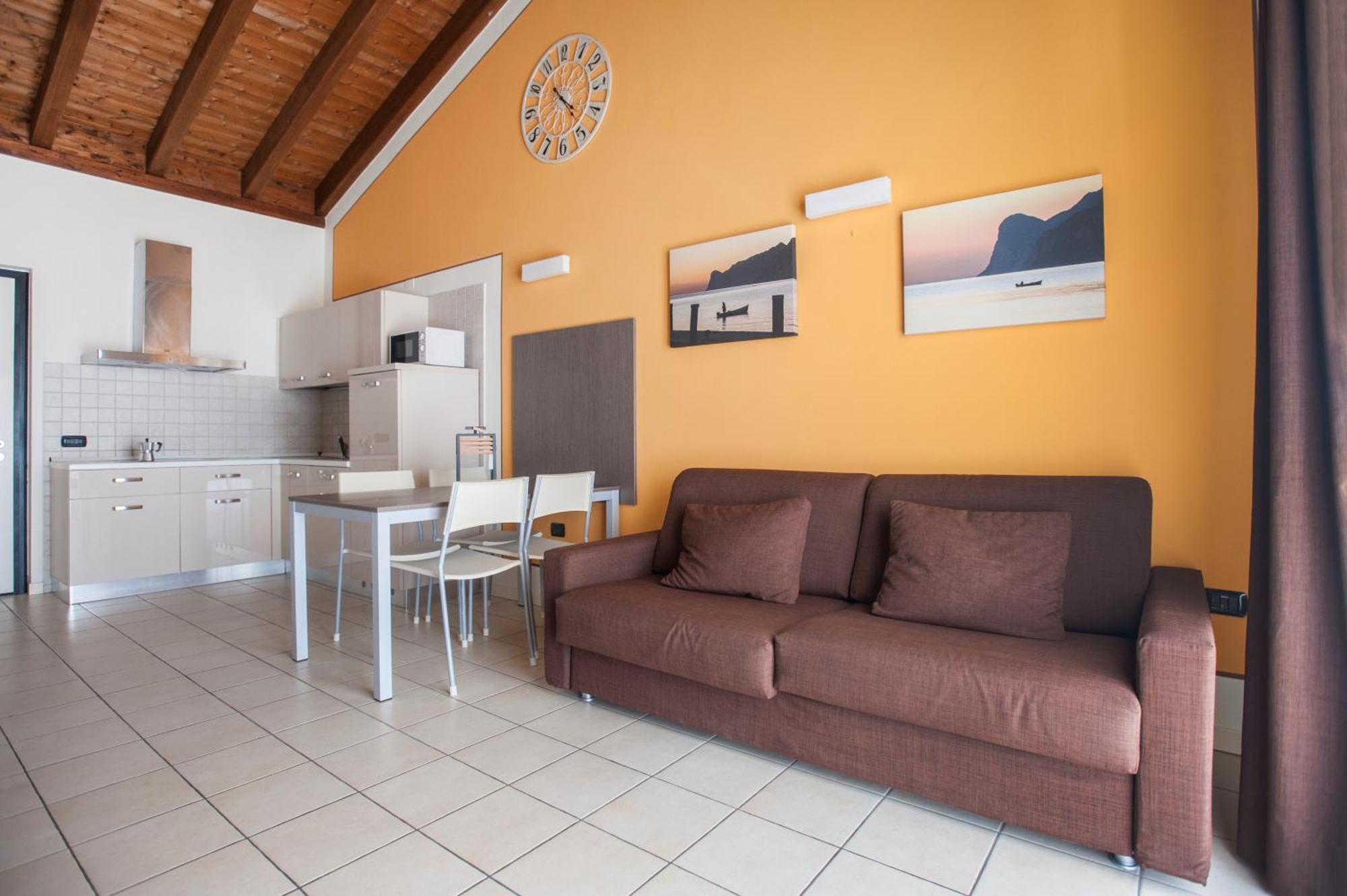 Residence Maroadi Torbole Sul Garda Exterior foto