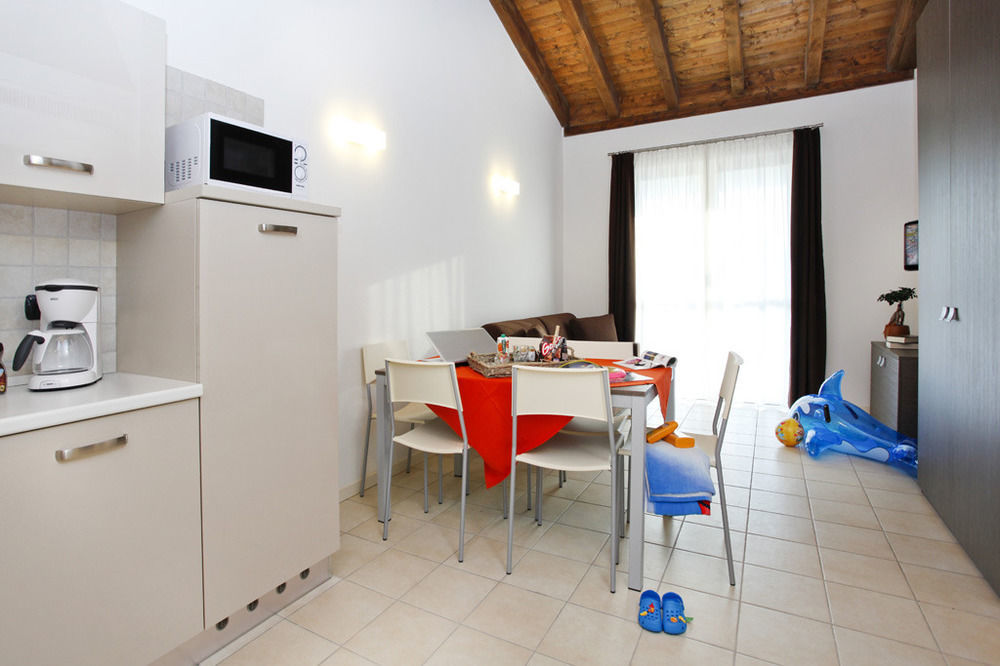 Residence Maroadi Torbole Sul Garda Exterior foto